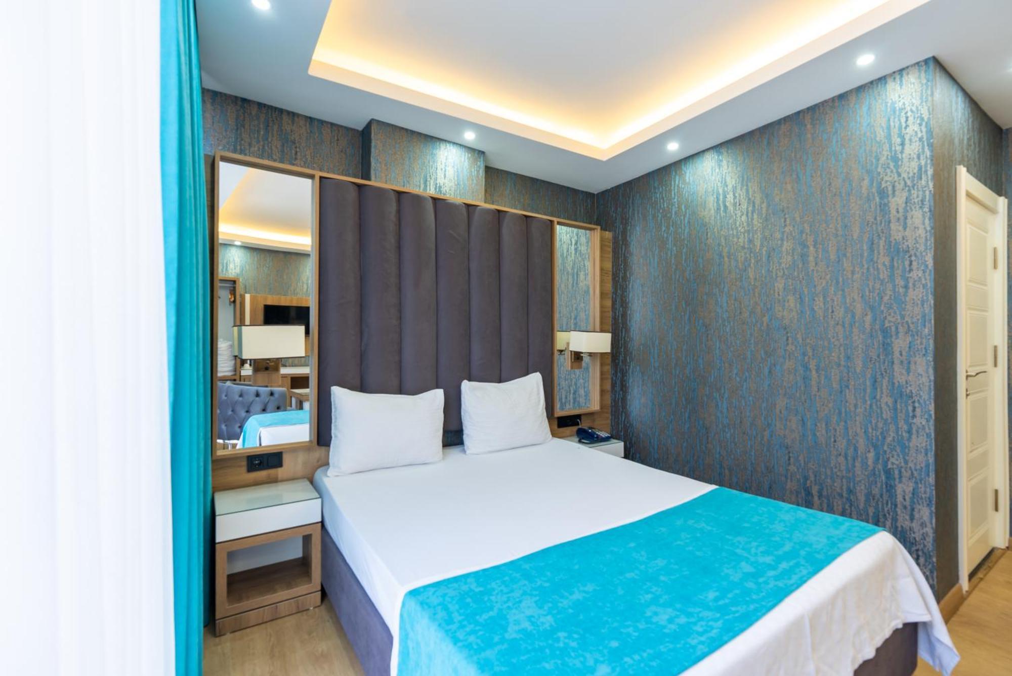 Black Palace Hotel Istanbul Exterior photo