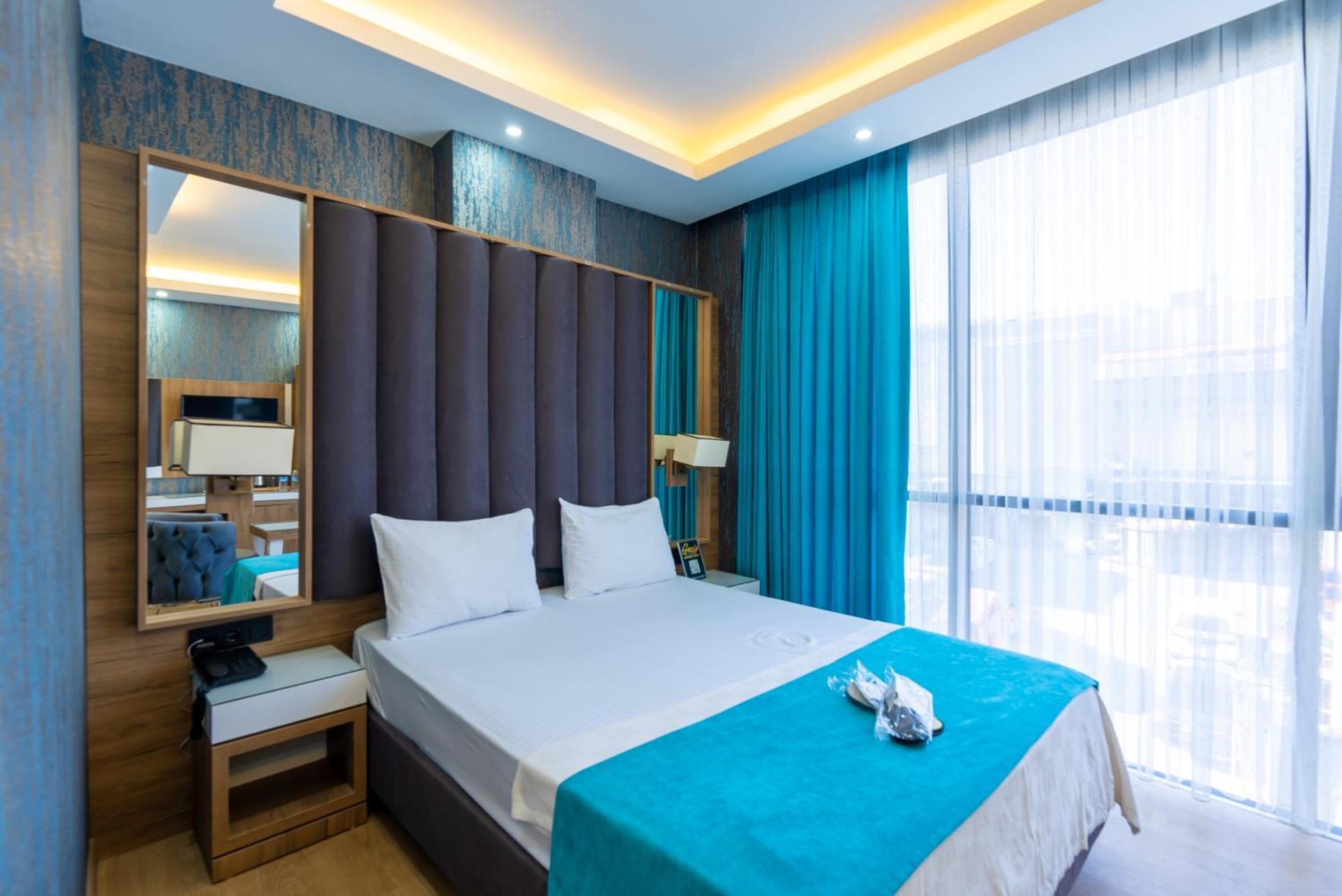 Black Palace Hotel Istanbul Exterior photo